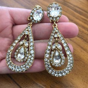 {STUNNING} KJL chandelier earrings